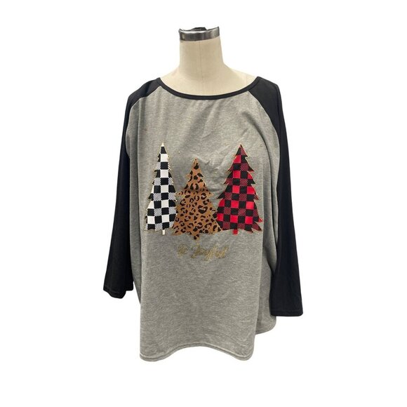 Holiday Time 1X Gray Long Sleeve T-Shirt With Plaid & Leopard Christmas Trees - Picture 1 of 6